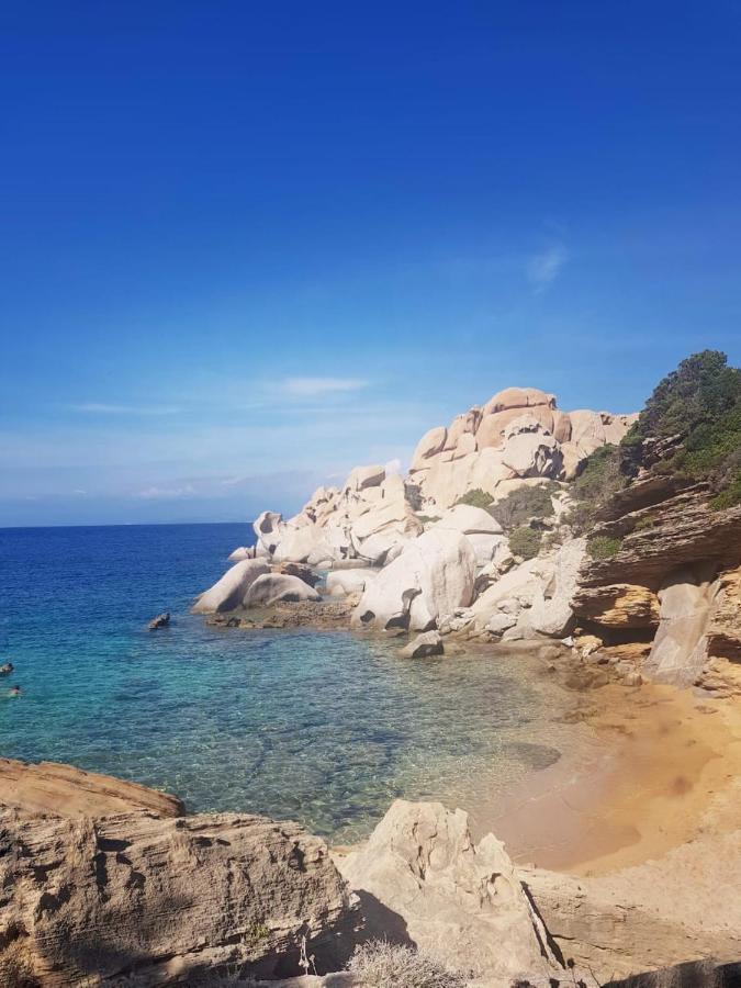 B&B Unique Art Santa Teresa Gallura Eksteriør billede
